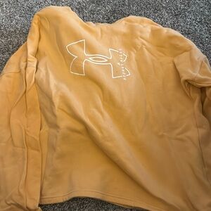 Under Armour sweatshirt